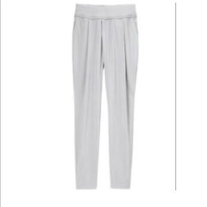 Final Price- Athleta Interlude Ankle Pants